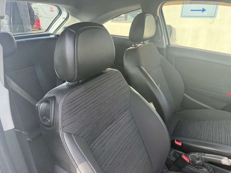 2014 Vauxhall Corsa 1.2 Corsa Exite 3dr Hatchback Petrol Manual