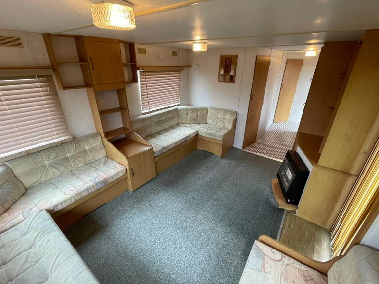 1, 2 & 3 bedroom Mobile Homes to Rent near Salisbury. (Inc. Garden, Car Park) 