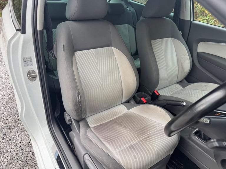 2015 Volkswagen Polo 1.0 BlueMotion Tech SE Design Euro 6 (s/s) 3dr HATCHBACK Petrol Manual