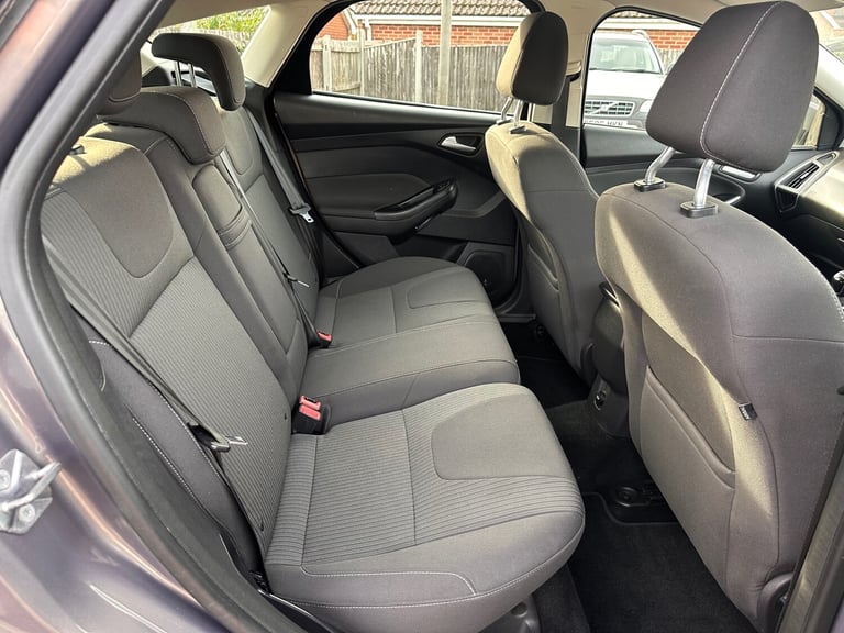 2012 Ford Focus 1.6 TDCi 115 Titanium 5dr HATCHBACK Diesel Manual