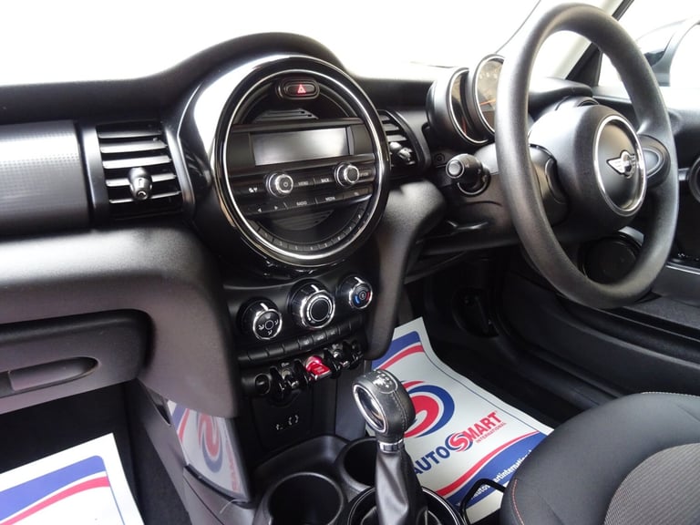 Mini Hatchback 1.5 Cooper 3dr Automatic *LOW MILEAGE*ONLY 16000 MILES FROM NEW*