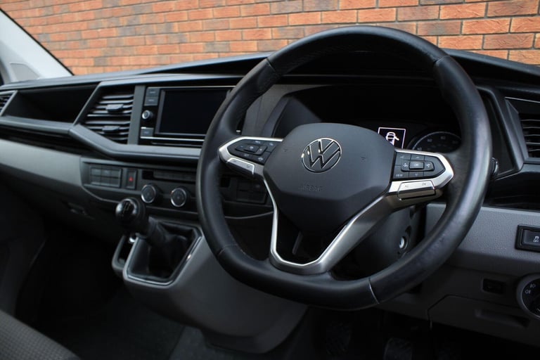 2024 Volkswagen Transporter 2.0 TDI T28 Highline FWD SWB Euro 6 (s/s) 5dr PANEL VAN Diesel Manual