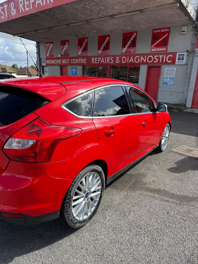 Ford, FOCUS, Hatchback, 2014, Manual, 998 (cc), 5 doors