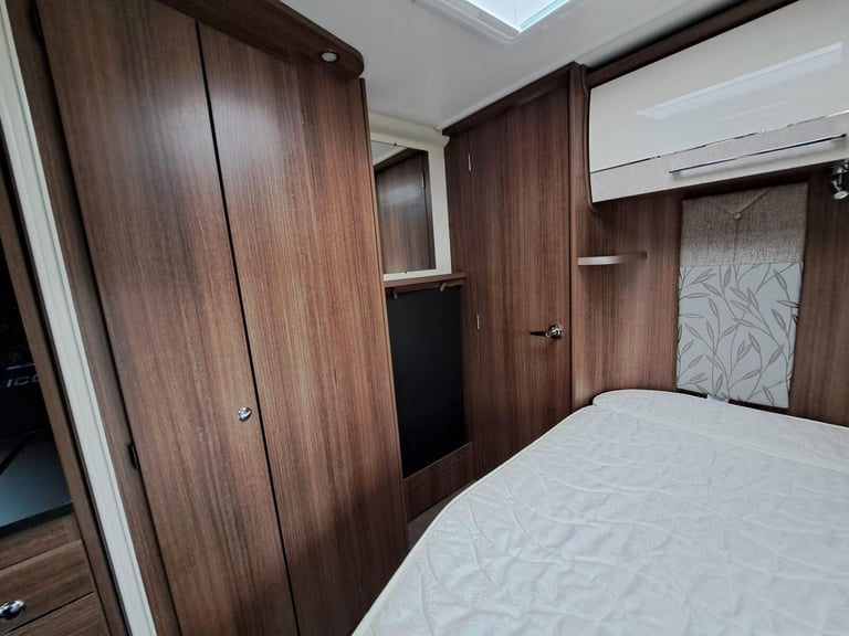 2021 Bailey Unicorn Valencia Black Edition