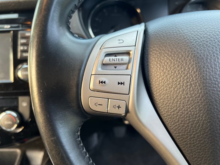 2014 Nissan Qashqai 1.2 DiG-T Acenta Premium 5dr HATCHBACK Petrol Manual