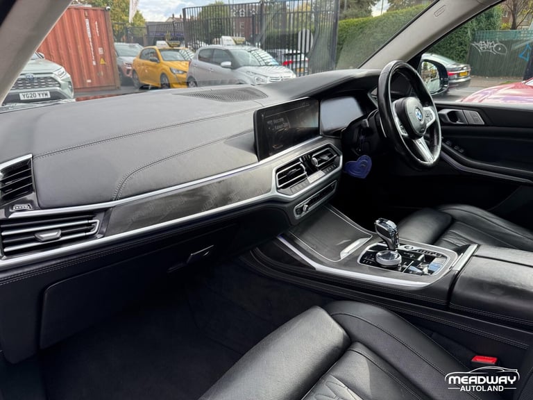 2022 BMW X7 4.4 M50i V8 Dark Shadow Edition SUV 5dr Petrol Auto xDrive Euro 6 (s/s) (53 ESTATE Pe...