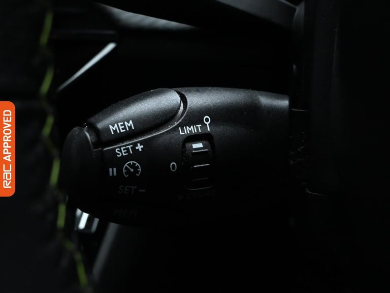 2022 Peugeot E-2008 50kWh GT SUV 5dr Electric Auto (136 ps) Hatchback Automatic