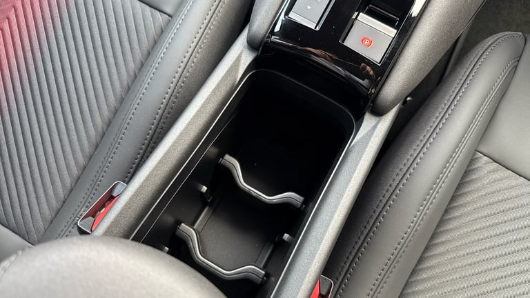 2025 Alfa Romeo Junior 1.2 MHEV Ibrida SUV 5dr Petrol Hybrid e-DCT Euro 6 (s/s) (136 ps) SUV Hybr...