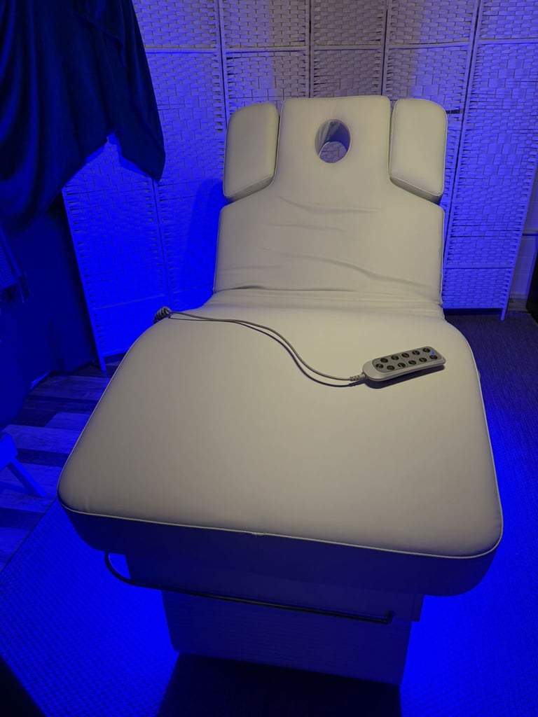 Luxury 3-Motor Electric Massage Bed – Immaculate Condition