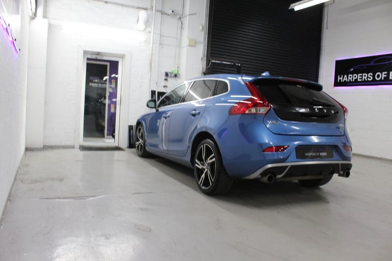 2016 Volvo V40 1.5 T2 R-Design Pro Auto Euro 6 (s/s) 5dr HATCHBACK Petrol Automatic