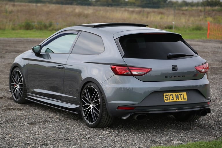 2016 SEAT Leon 2.0 TSI Cupra 290 Black Sport Coupe 3dr Petrol DSG Euro 6 (s/s) (290 ps) Hatchback...