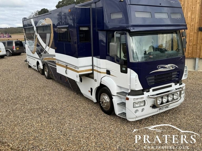 2007 Iveco STRALIS 7 HORSE LEHEL HORSEBOX Diesel Automatic
