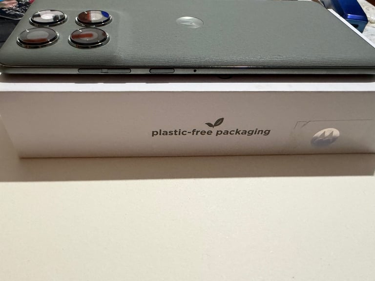Motorola edge 60 pro 12gb ram 512gb storage smartphone 