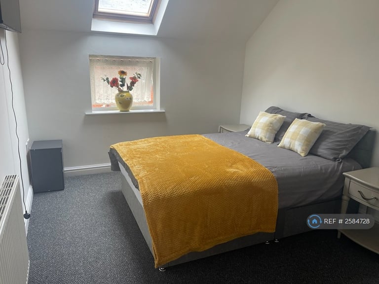 1 bedroom in Wellington Street, Kettering, NN16 (#2584728)