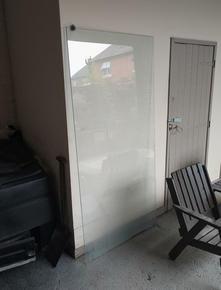 Free. Glass shower screen