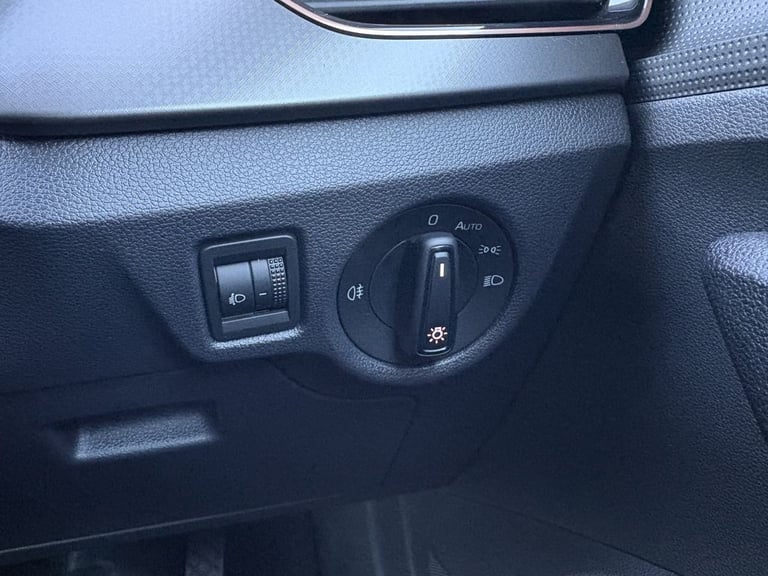 2021 Skoda Kamiq 1.0 TSI SE L SUV 5dr Petrol DSG Euro 6 (s/s) (110 ps) HATCHBACK Petrol Automatic