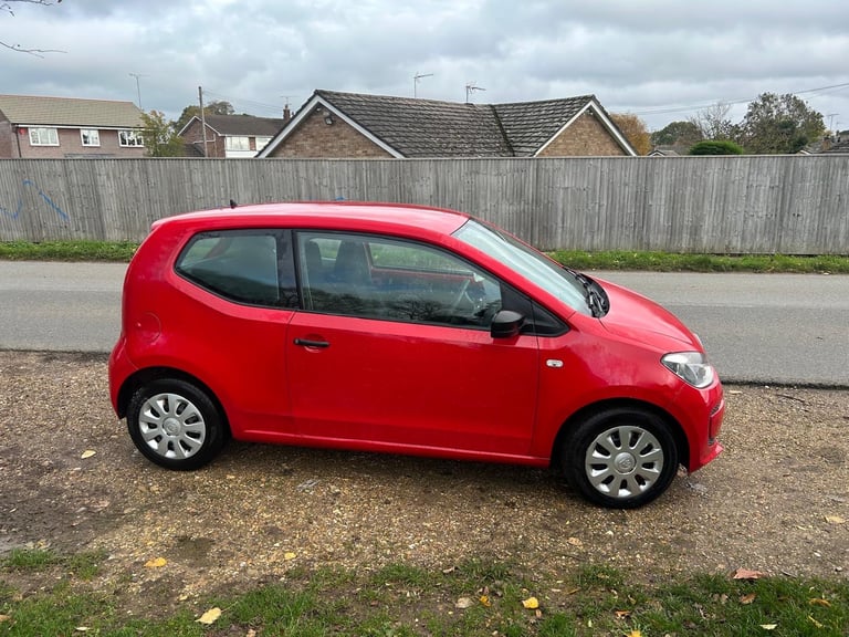 Volkswagen, UP, Hatchback, 2014, Manual, 999 (cc), 3 doors