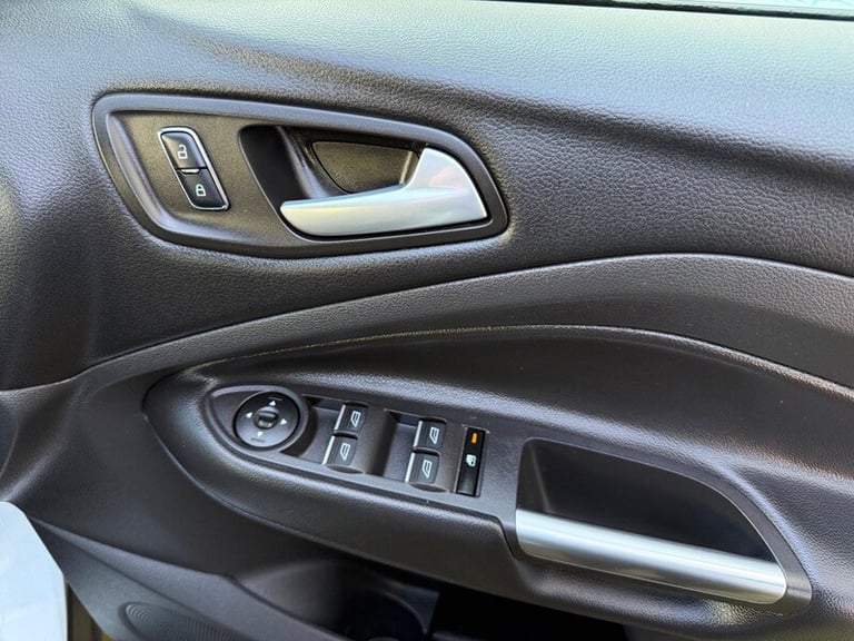 Ford Kuga TITANIUM TDCI