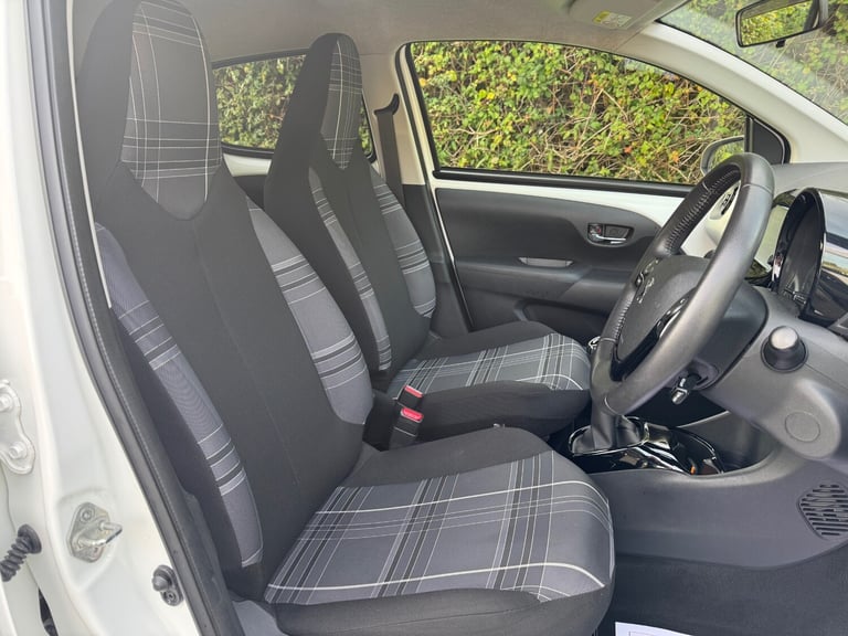2018 Peugeot 108 1.2 PureTech Allure 5dr HATCHBACK Petrol Manual