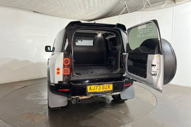 2024 73 LAND ROVER DEFENDER 3.0 D250 MHEV HARD TOP SUV 3DR DIESEL AUTO 4WD SWB E