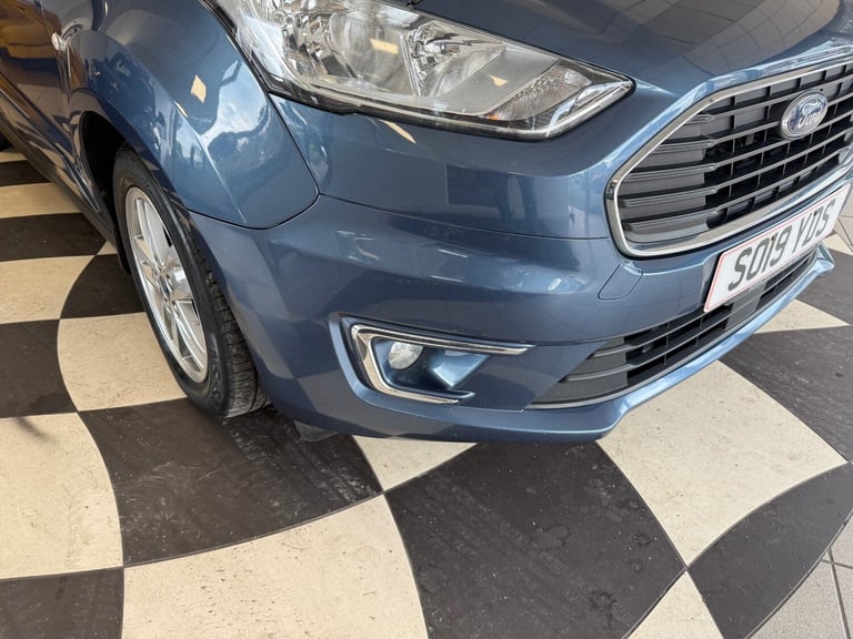 2019 Ford Grand Tourneo Connect 1.5 EcoBlue 120 Titanium 5dr MPV Diesel Manual