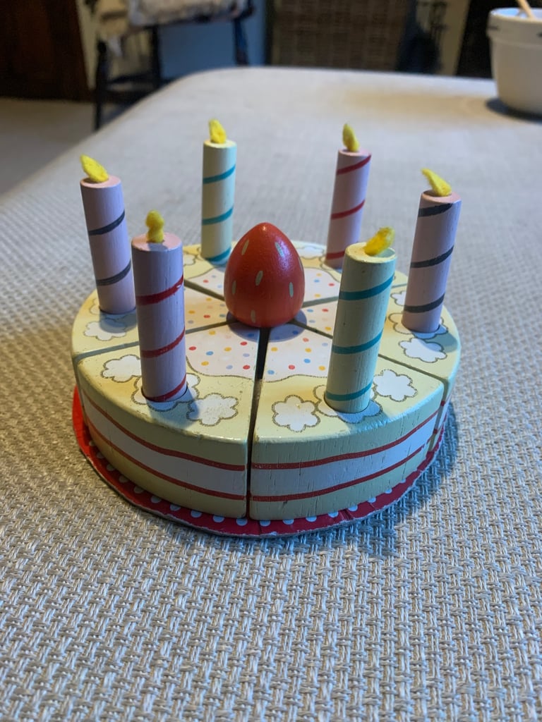 Le Toy Van Wooden Cake
