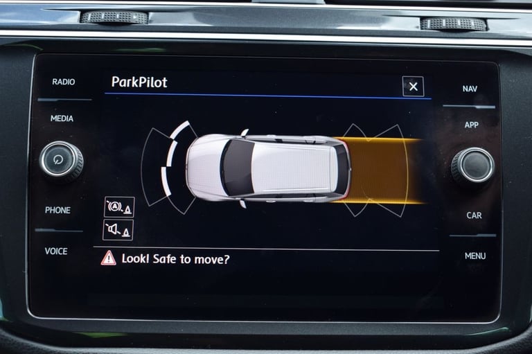 2019 Volkswagen Tiguan 2.0 TDI R-Line SUV 5dr Diesel DSG 4Motion Euro 6 (s/s) (190 ps) ESTATE Die...