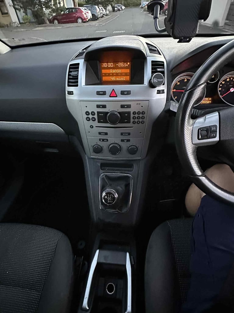 Vauxhall, ZAFIRA, MPV, 2011, Manual, 1686 (cc), 5 doors