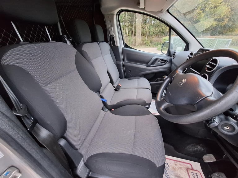 2017 Peugeot Partner 1.6 BlueHDi 651 Professional Panel Van 5dr Diesel Manual L1 (112 g/km, 73.9 ...