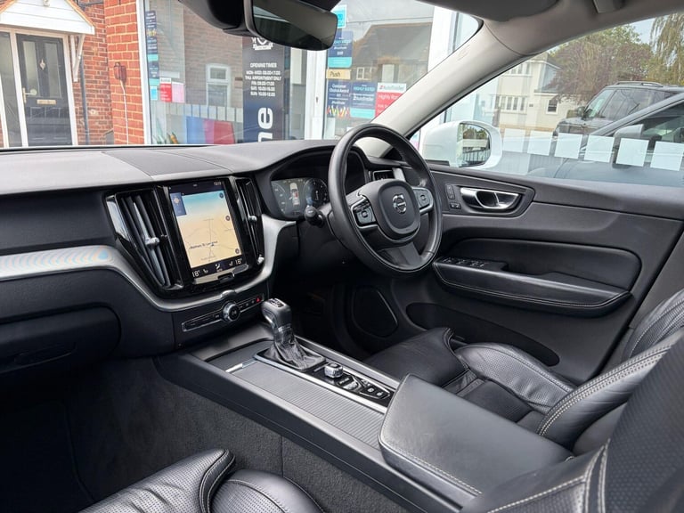 2017 Volvo XC60 2.0 D4 Inscription 5dr AWD Geartronic ESTATE DIESEL Automatic