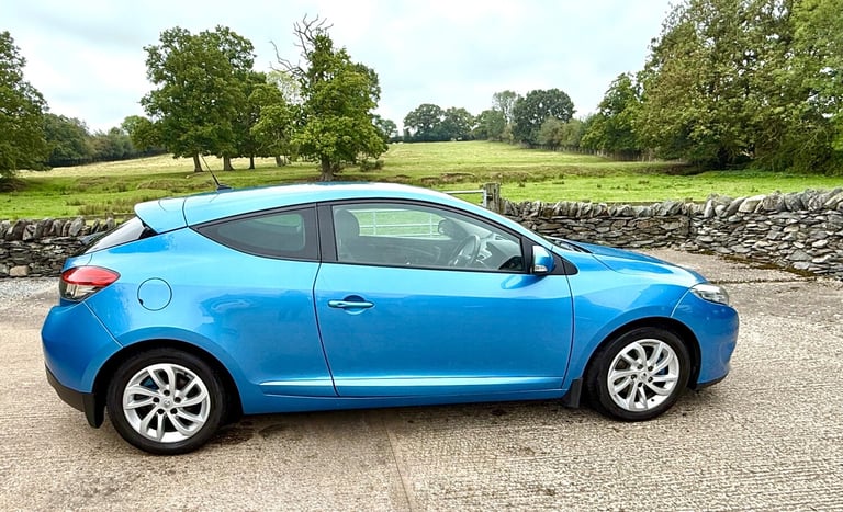 2013 Renault Megane 1.5 dCi 110 Dynamique TomTom 3dr [Start Stop] COUPE Diesel Manual