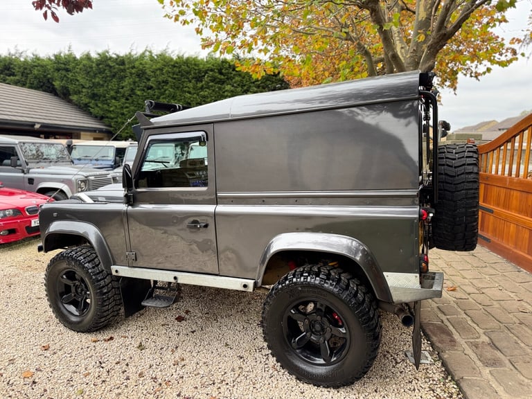1997 P reg Land Rover Defender 90 300TDi 