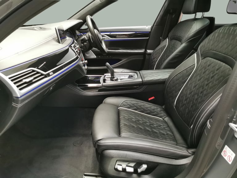 2022 BMW 7 Series 3.0 745Le 12kWh M Sport Saloon 4dr Petrol Plug-in Hybrid Auto xDrive Euro 6 Sal...