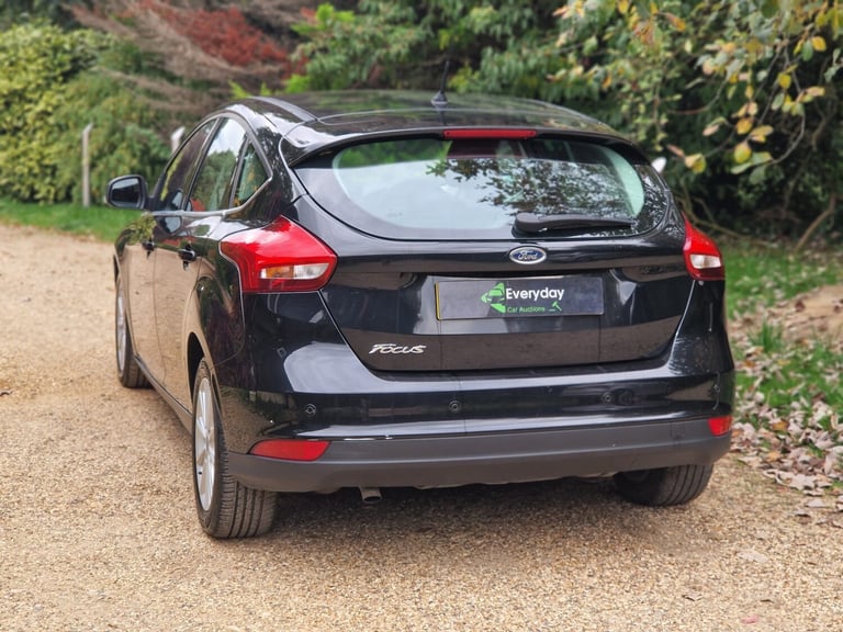 2015 Ford Focus 1.6 TDCi 115 Titanium 5dr HATCHBACK Diesel Manual - Image 19