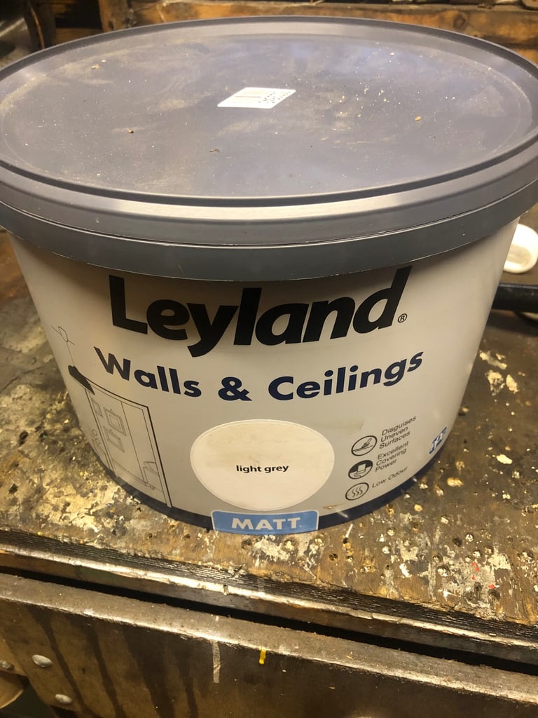 Leyland Matt emulsion  paint light grey 10L