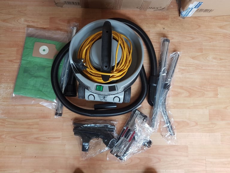 henry numatic vnp180 Corded Cylinder Vacuum 1 speed new 3 Metre Hose new Brushes new 