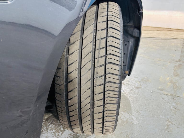 2014 BMW 5 Series 2.0 520d M Sport Touring Auto Euro 6 (s/s) 5dr ESTATE Diesel Automatic