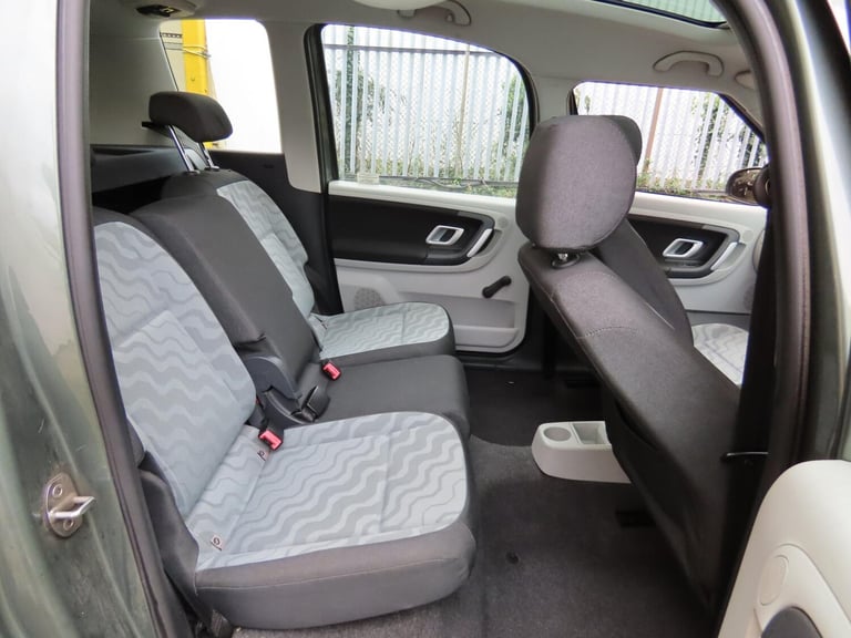 2007 Skoda Roomster 1.9 TDI Pure Drive 2 MPV 5dr Diesel Manual (139 g/km, 105 bhp) MPV Diesel Manual