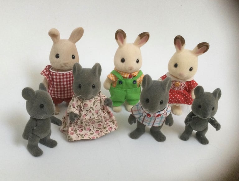 Sylvanian Families bundle of figures- Bunnies and Mice dressed