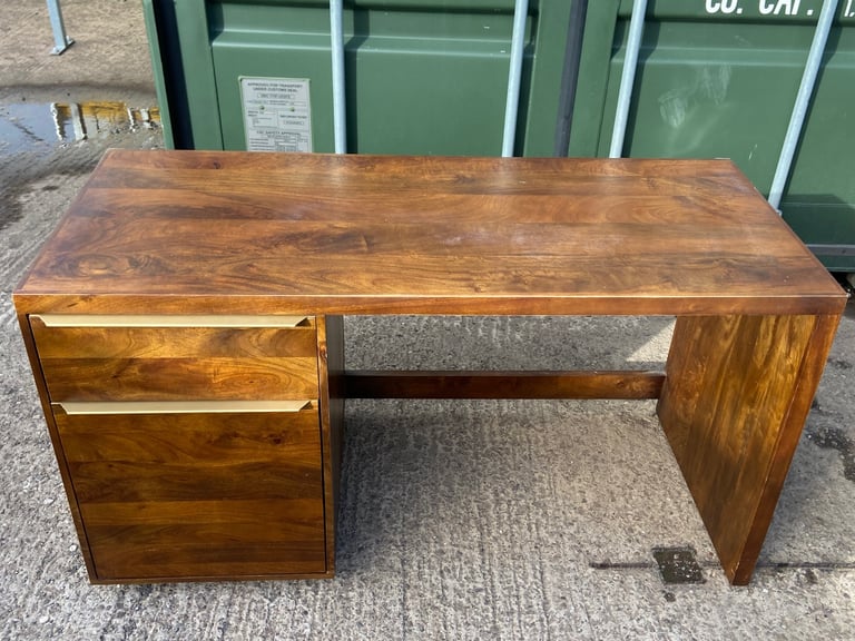 Wooden Desk one drawer one door 