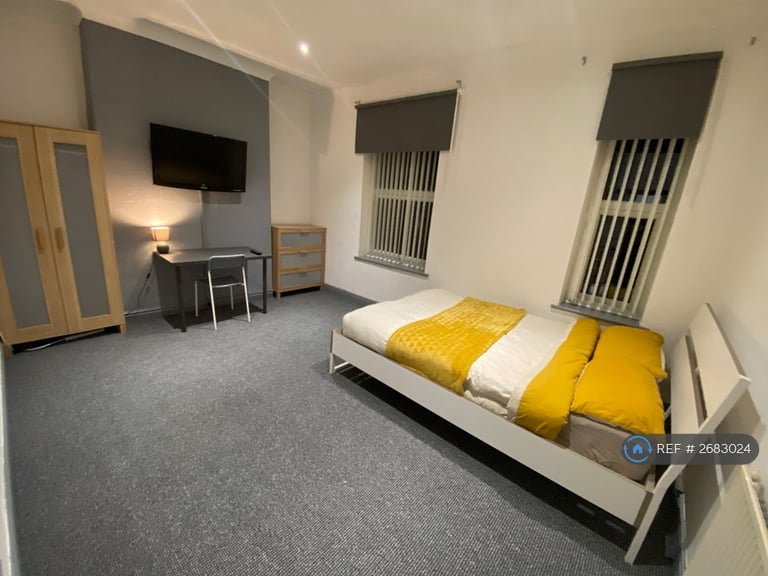 4 bedroom house in Burscough Street, Ormskirk, L39 (4 bed) (#2683024)