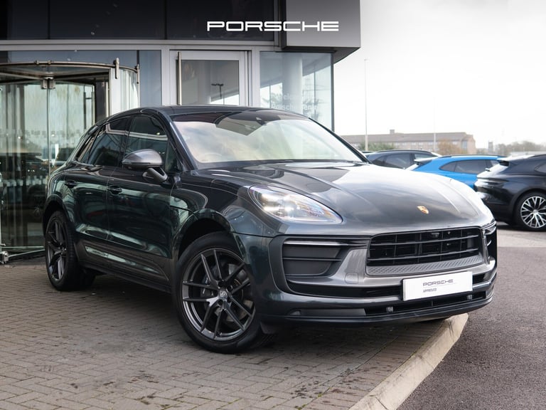 image for 2022 Porsche Macan 2.0T T SUV 5dr Petrol PDK 4WD Euro 6 (s/s) (265 ps) Petrol