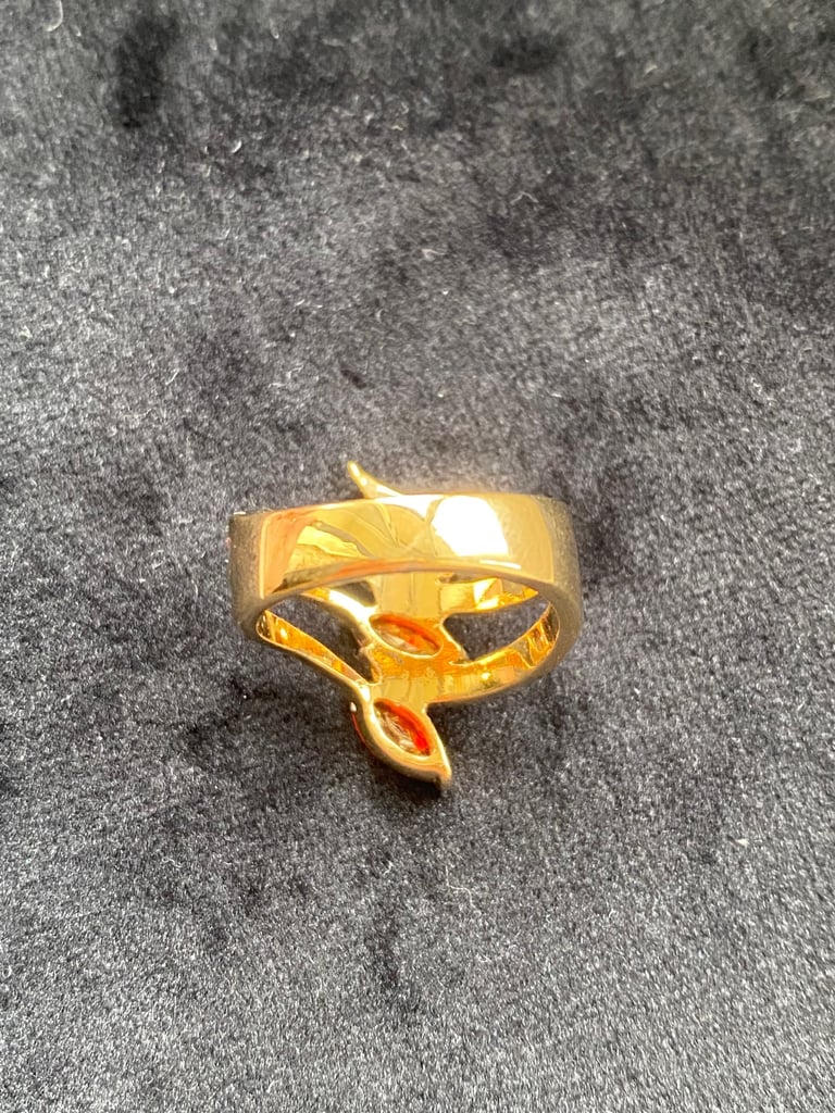 Antique golden ring 