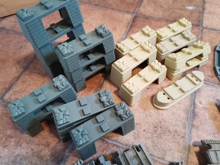 Thomas The Tank Engine and Friends Train Track Bundle over 100 pieces