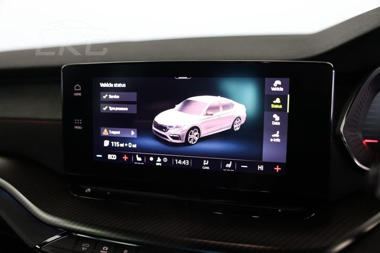 SKODA OCTAVIA 1.4 TSI iV 13kWh vRS DSG Euro 6 (s/s) 5dr 2024