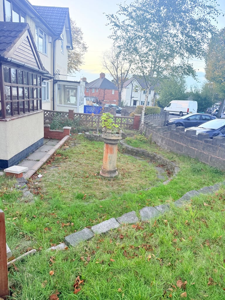 Two rooms available for rent 