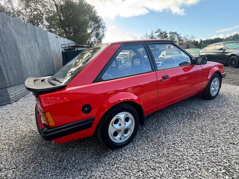  Ford Escort 1.6 XR3 3dr Petrol Manual