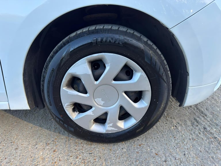 2017 Dacia Sandero 1.0 SCe Ambiance Hatchback 5dr Petrol Manual Euro 6 (75 ps) Hatchback Petrol M...