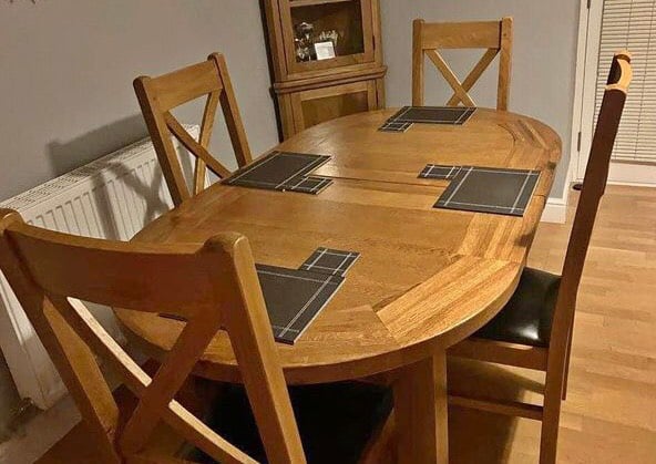 Dining table and chairs for Sale in Morley, West Yorkshire | Dining Tables  & Chairs | Gumtree