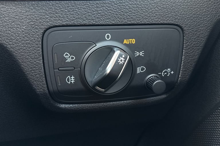 2021 Audi Q2 Technik 30 TFSI  110 PS 6-speed SUV PETROL Manual
